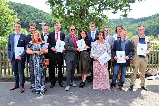 Kolleg Gruppe Schulhof