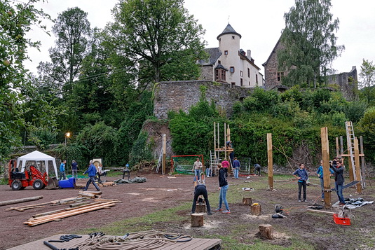 mitgliederversammlung burg